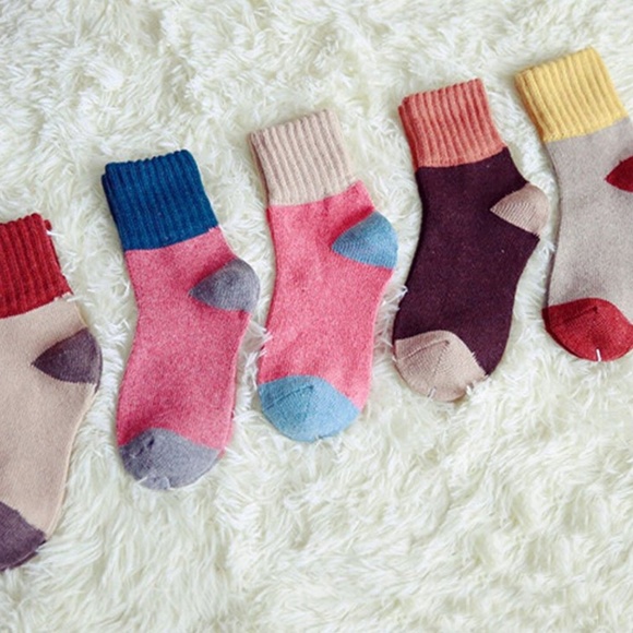 5 Pairs a set Womens Winter Knit Crew Socks - Picture 4 of 8